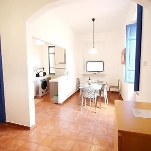 https://colosseum-super-family-apartment.it-romehotels.com